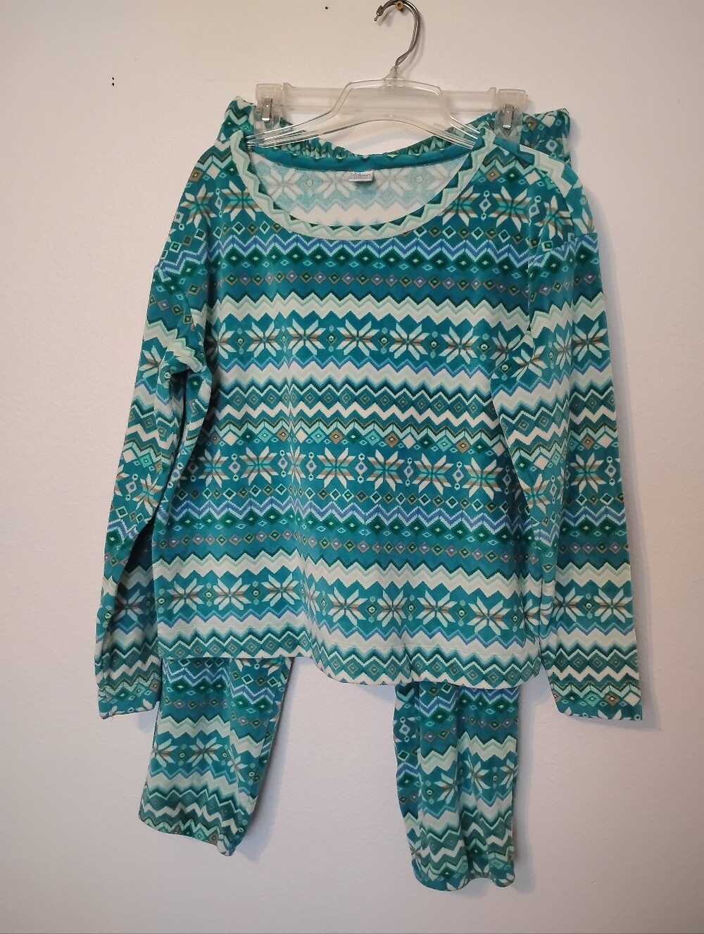 Sleep Chic 2 Piece Patterned Fleece Winter Pajama Set